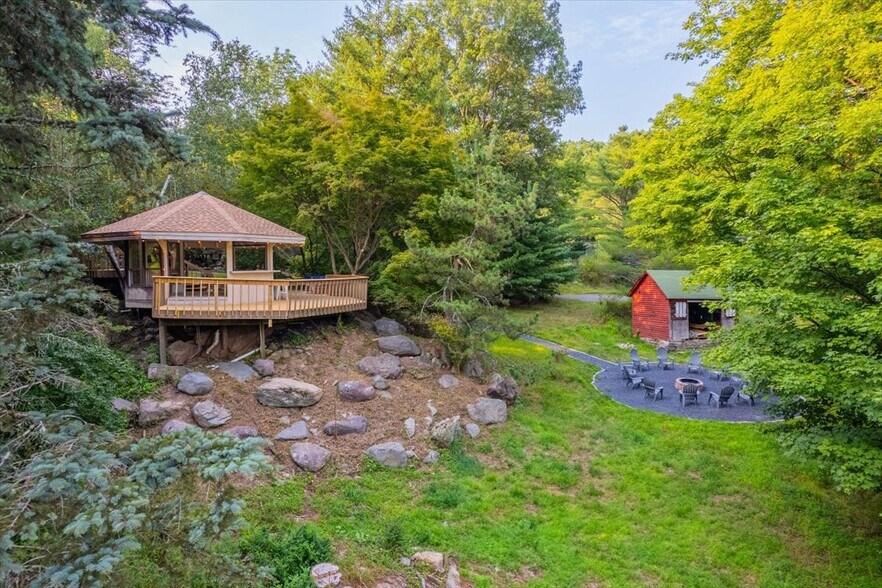 More Photos Of 112 Tawny Fox trl, East Stroudsburg Hospitality For Sale