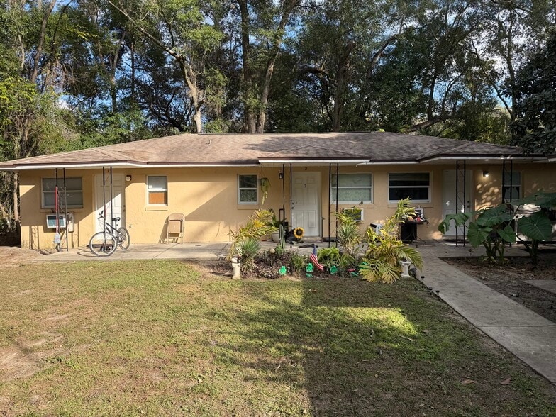 Primary Photo Of 11585 SE 59th Ave, Belleview Apartments For Sale