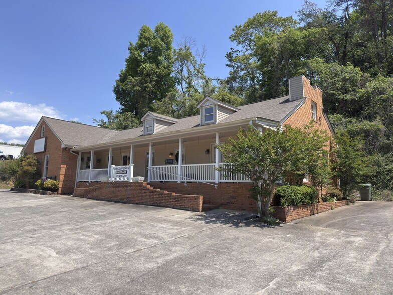 More Photos Of 471 S Main St, Cleveland Office For Sale