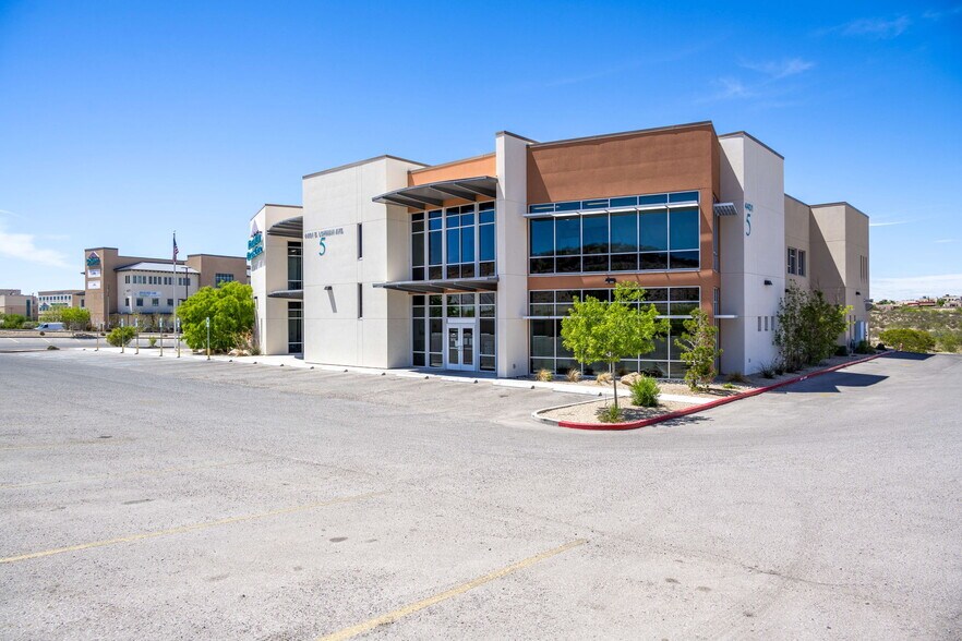 More Photos Of 4401 E Lohman Ave, Las Cruces Medical For Sale