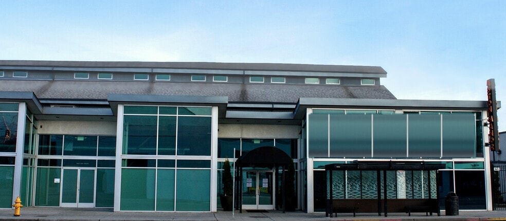 More Photos Of 2944 1st Ave S, Seattle Showroom For Lease