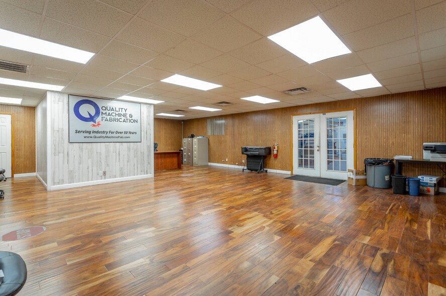 More Photos Of 3294 S Dug Gap Rd, Dalton Warehouse For Sale