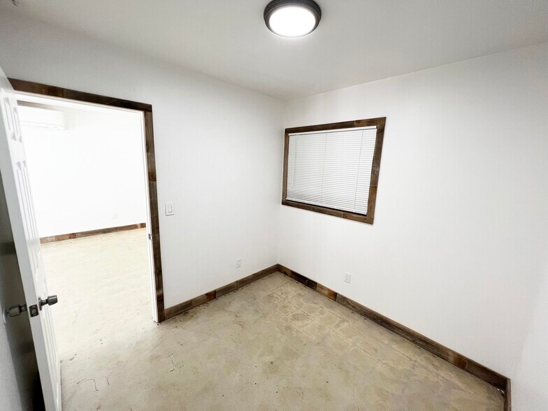 More Photos Of 3685 5th Ave, San Diego Storefront Retail Residential For Lease