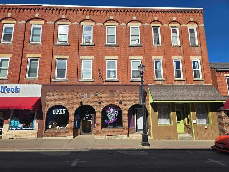 More Photos Of 40 & 50 Main Street street, Platteville Apartments For Sale