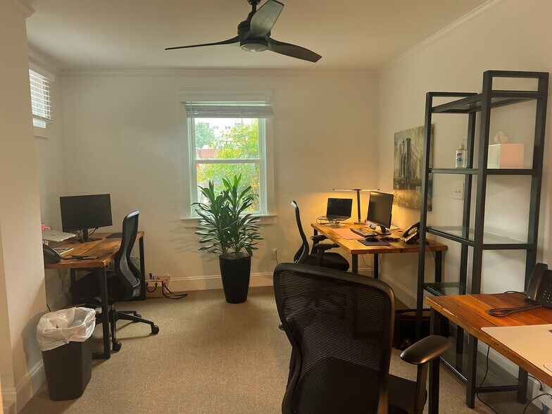 More Photos Of 221 Glenwood Ave, Raleigh Office For Sale