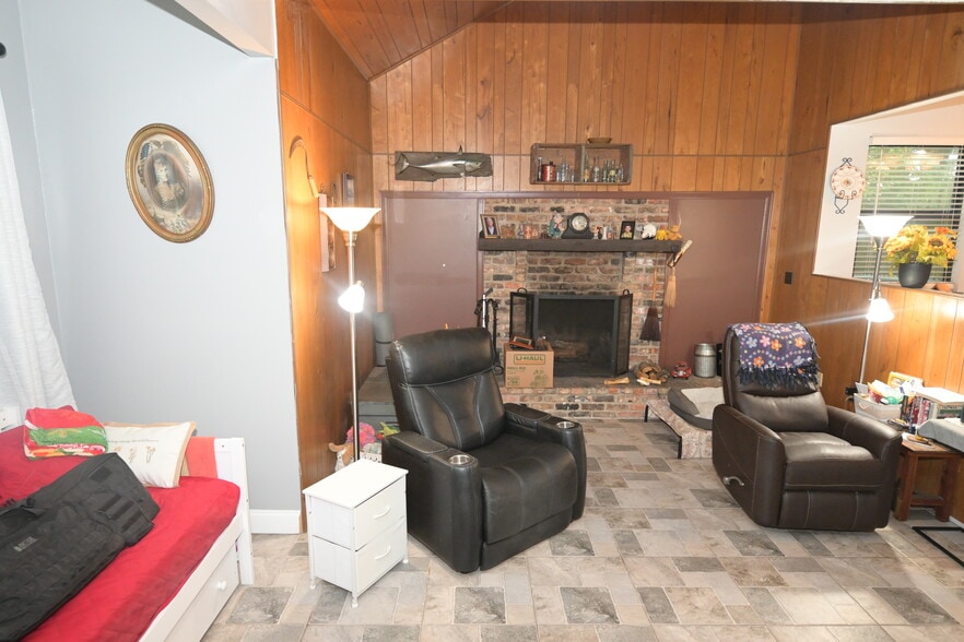 More Photos Of 2101 S Goldenrod Rd, Orlando Storefront For Sale