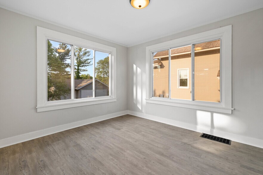 More Photos Of 62 Empire Blvd, Rochester Medical For Sale