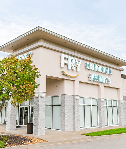 More Photos Of 8420-8660 N Madison St, Kansas City Unknown For Lease