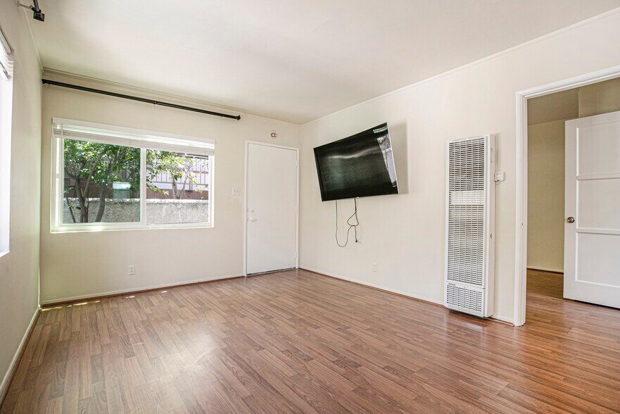More Photos Of 343 Concord St, Glendale Apartments For Sale