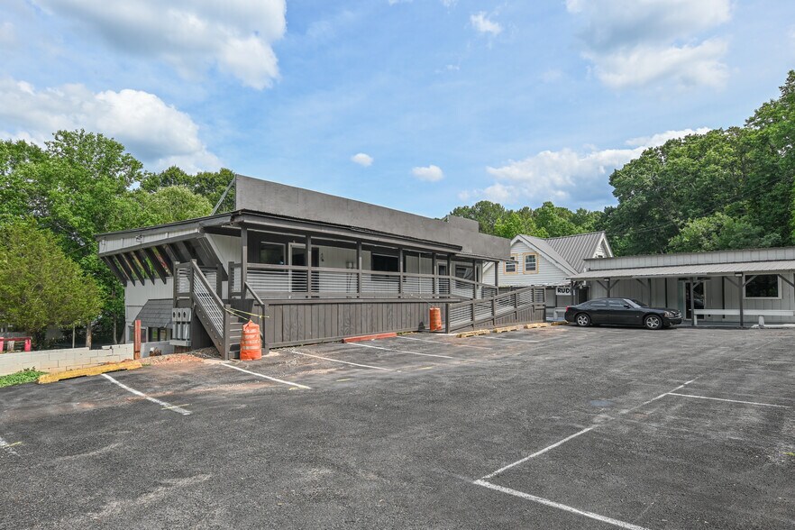 Primary Photo Of 215 Tallassee Rd, Athens Auto Repair For Lease