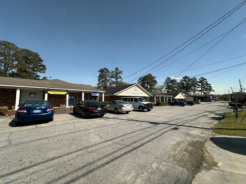 More Photos Of 3452 Peach Orchard Rd, Augusta Storefront For Sale