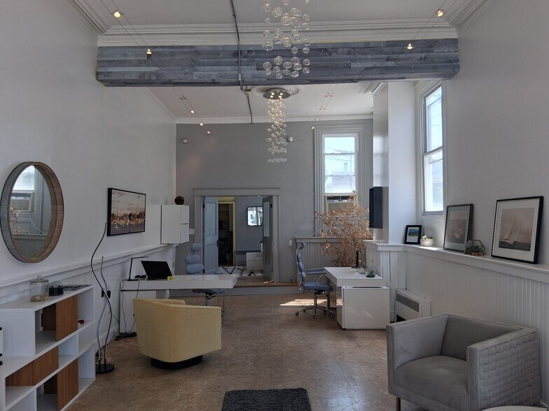 More Photos Of 117 Water St, Stonington Apartments For Sale