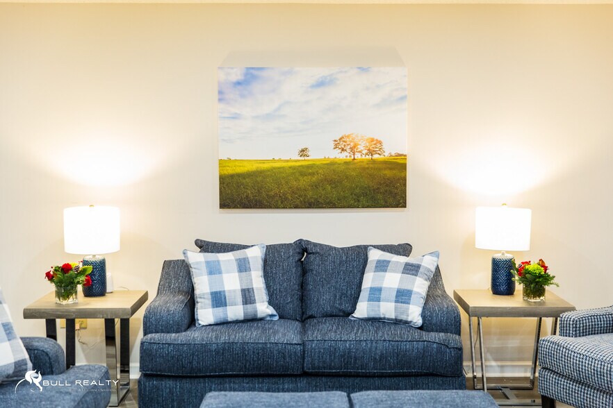 More Photos Of 286 Four Points Rd, Jackson Healthcare For Sale