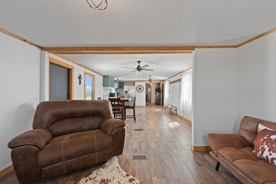 More Photos Of 3119 County Road 2730, Glen Rose Lodge Meeting Hall For Sale