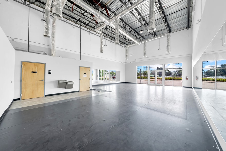 More Photos Of , Largo Unknown For Sale