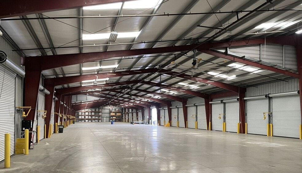 More Photos Of 8602 Banana Ave, Fontana Truck Terminal For Lease