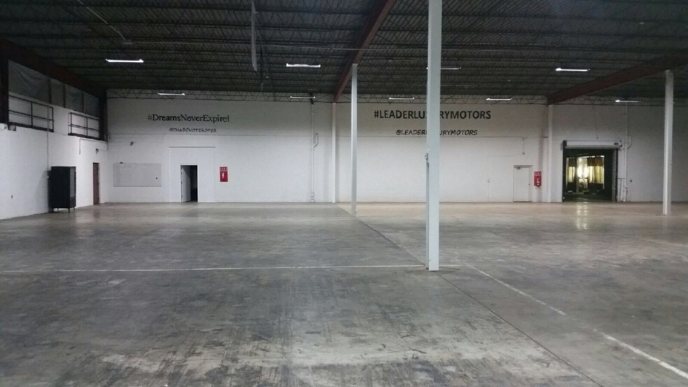 More Photos Of 6770 N 43rd St, Milwaukee Industrial For Sale