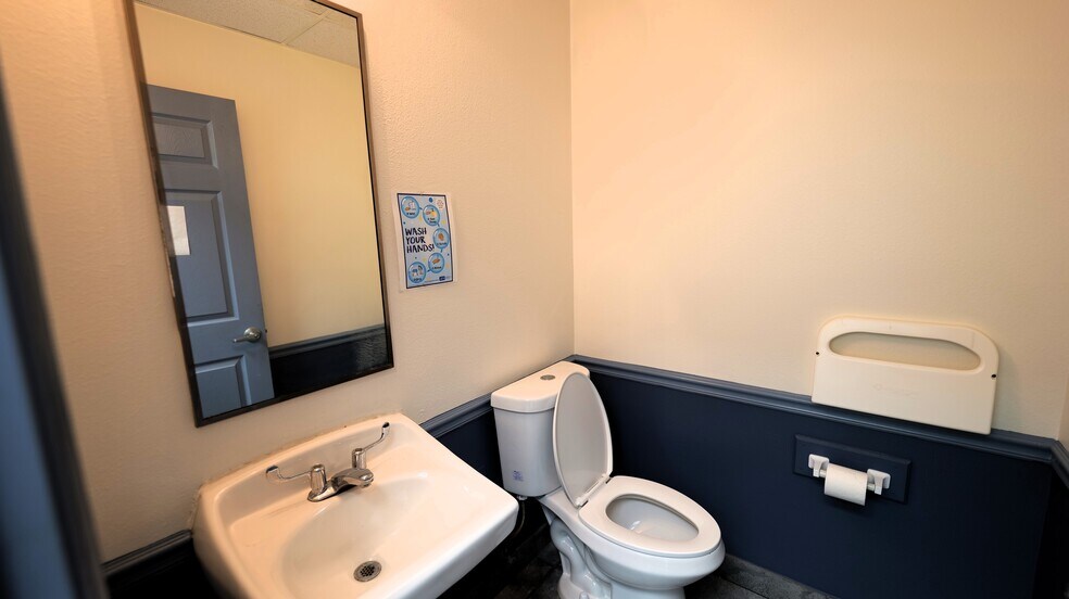 More Photos Of 1750 N 50th St, Tampa Daycare Center For Lease