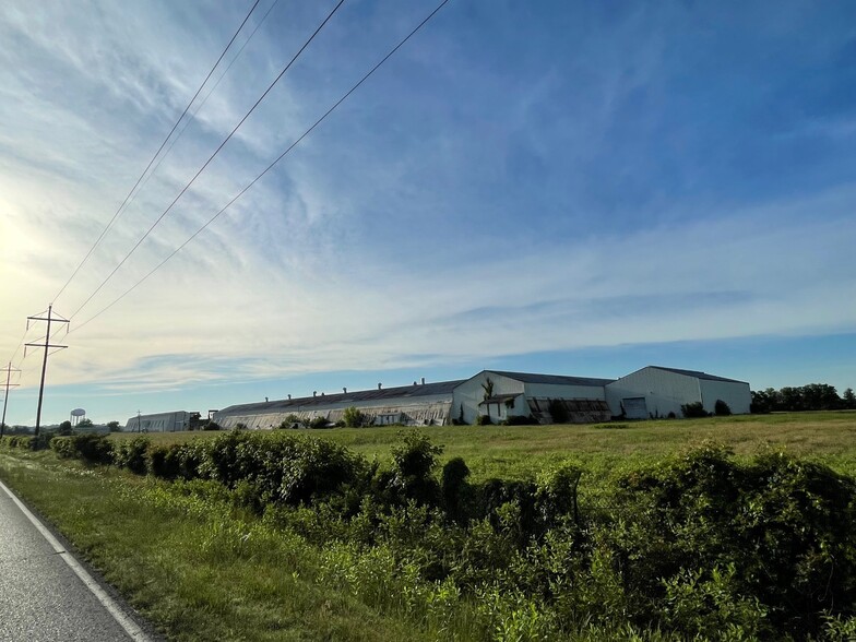 More Photos Of 1001 Rainer Rd, West Memphis Warehouse For Lease