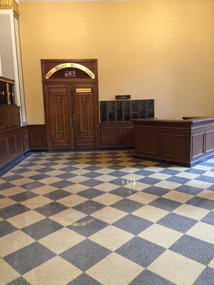 More Photos Of 405 Capitol St, Charleston Office For Lease