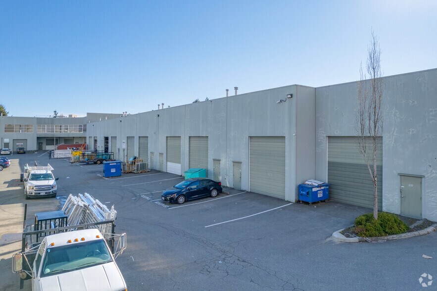 More Photos Of 12899 76th Ave, Surrey Warehouse For Sale