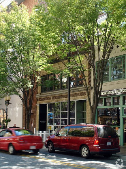 More Photos Of 410 W 4th St, Winston-Salem Storefront Retail Office For Lease