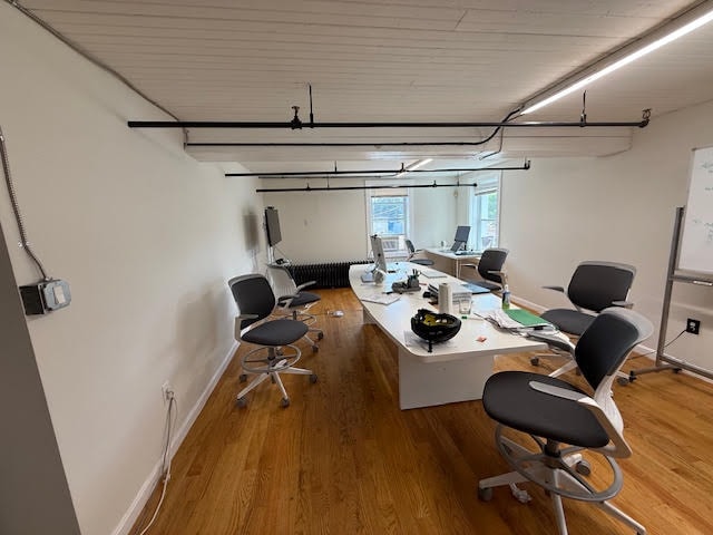 More Photos Of 100 Felton St, Waltham Light Distribution For Sale