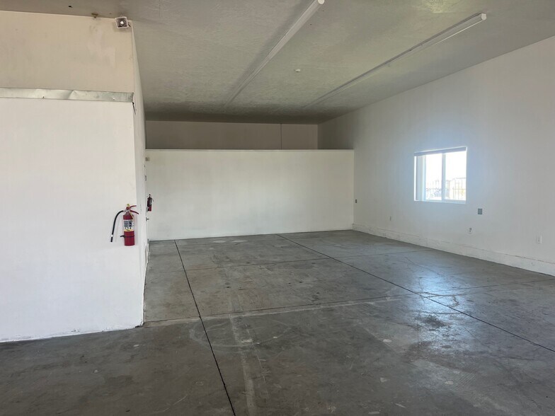 More Photos Of 4343 W 7800 S, West Jordan Service For Lease