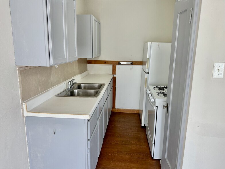 More Photos Of 5001 S Grand Blvd, Saint Louis Apartments For Sale