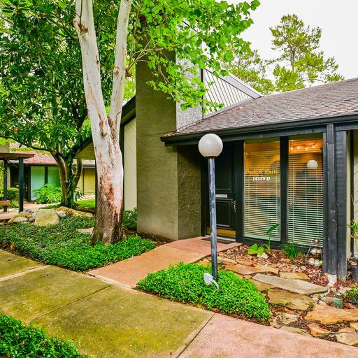 More Photos Of 14339 Torrey Chase Blvd, Houston Loft Creative Space For Lease