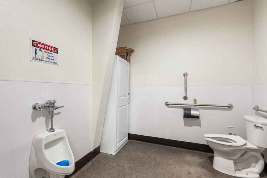 More Photos Of 8025 Iron Tower Ct, Colorado Springs Industrial For Lease