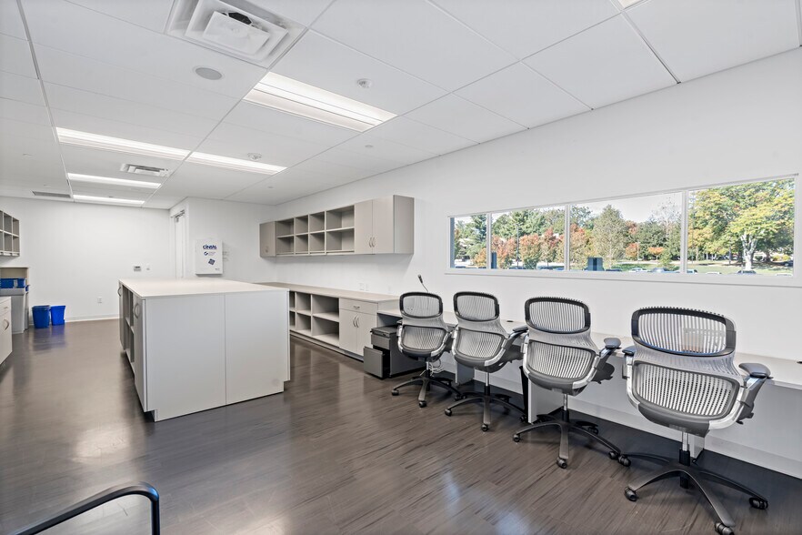 More Photos Of 700 Dresher Rd, Horsham Township Office For Lease