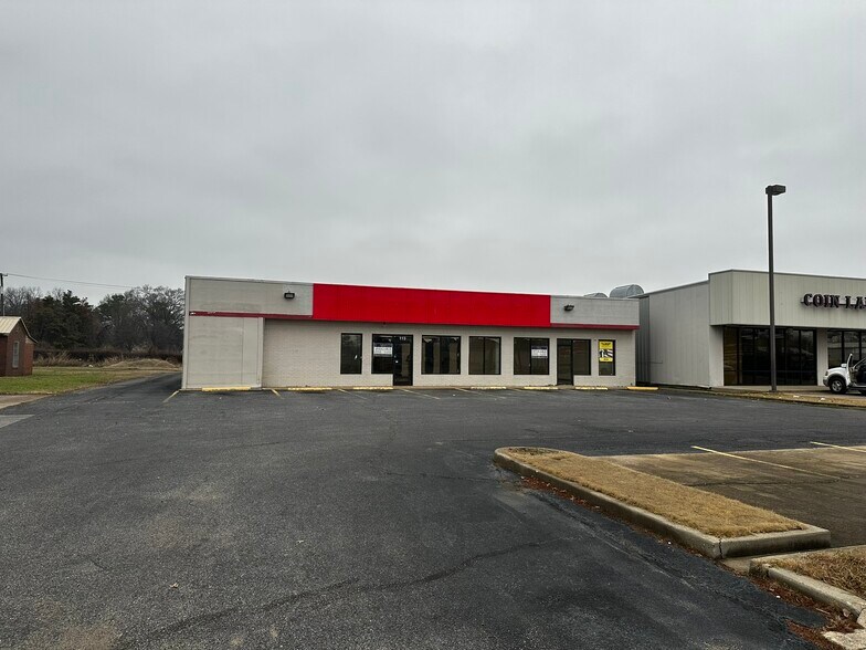 More Photos Of 113 W Broadway St, West Memphis Freestanding For Lease