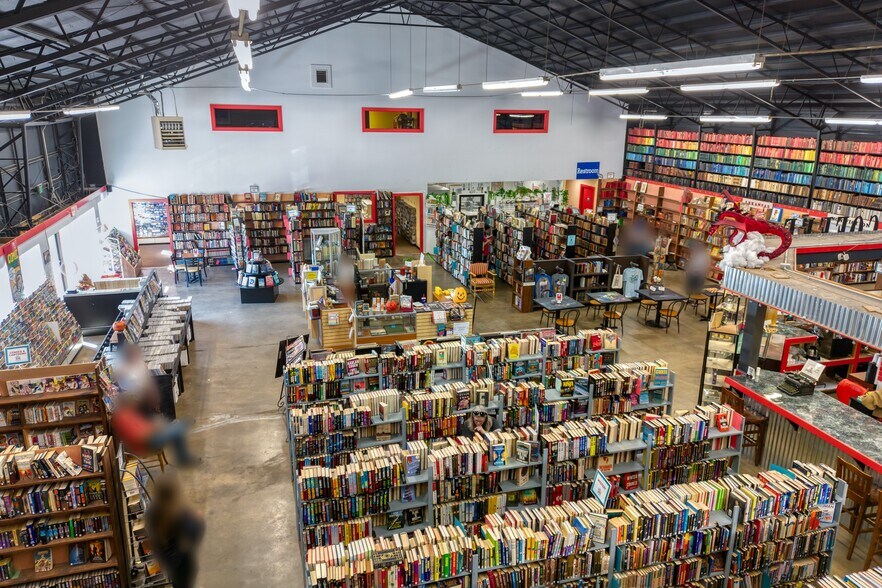 More Photos Of 462 E Henri De Tonti Blvd, Springdale Warehouse For Sale