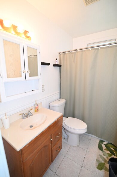 More Photos Of 513-519 12th St SE, Washington Apartments For Sale