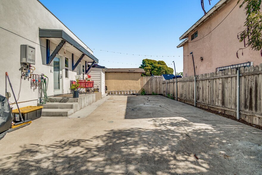 More Photos Of 3905-9 National Ave, San Diego Apartments For Sale