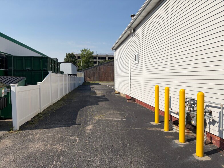 More Photos Of 84-86 Kilvert St, Warwick Restaurant For Sale