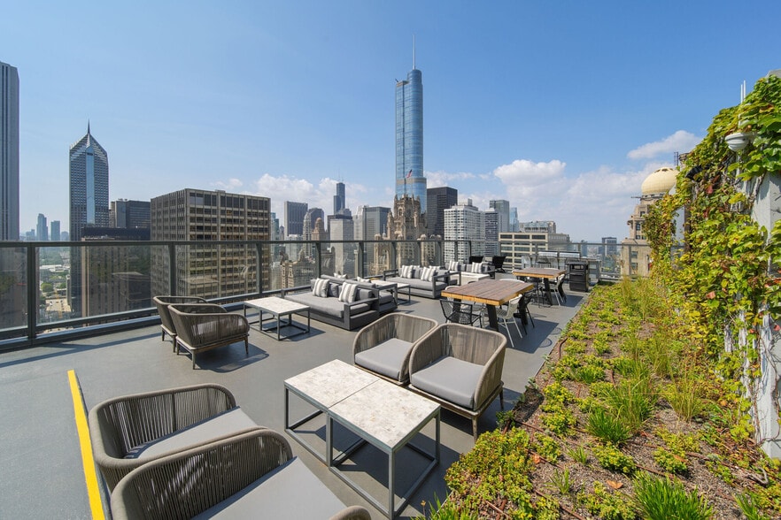 More Photos Of 200 E Illinois St, Chicago Apartments For Sale