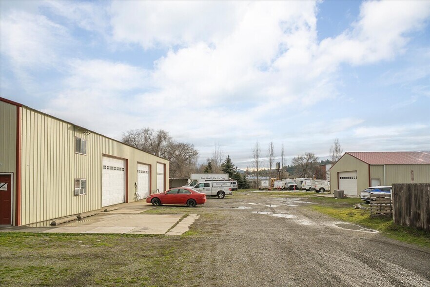 More Photos Of 17220 E Cowley Ave, Spokane Valley Warehouse For Sale