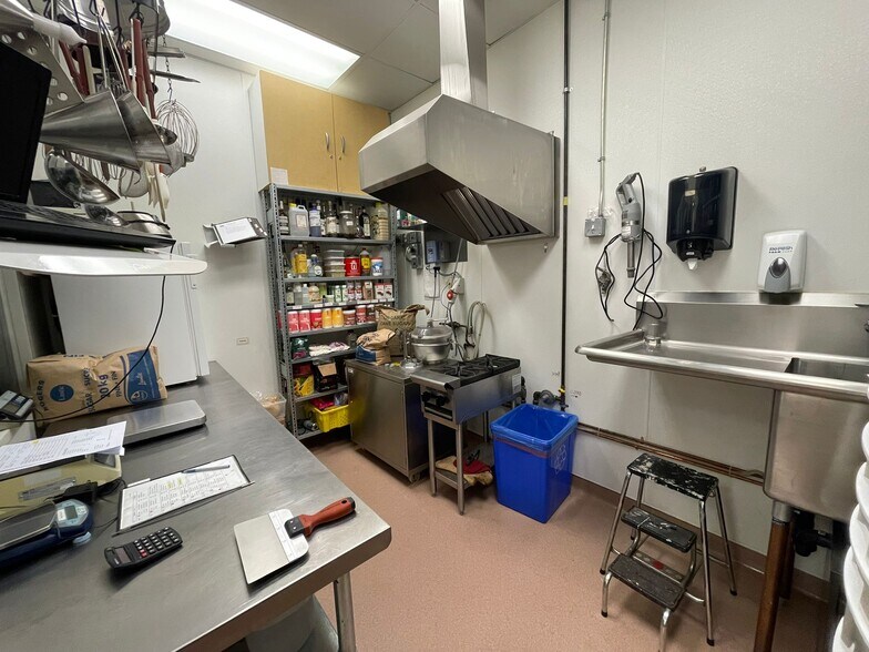 More Photos Of 31060 Peardonville Rd, Abbotsford Warehouse For Sale