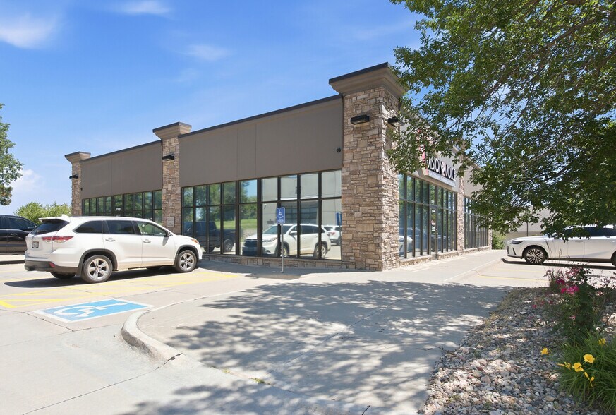More Photos Of 17670 Welch Plz, Omaha Medical For Sale