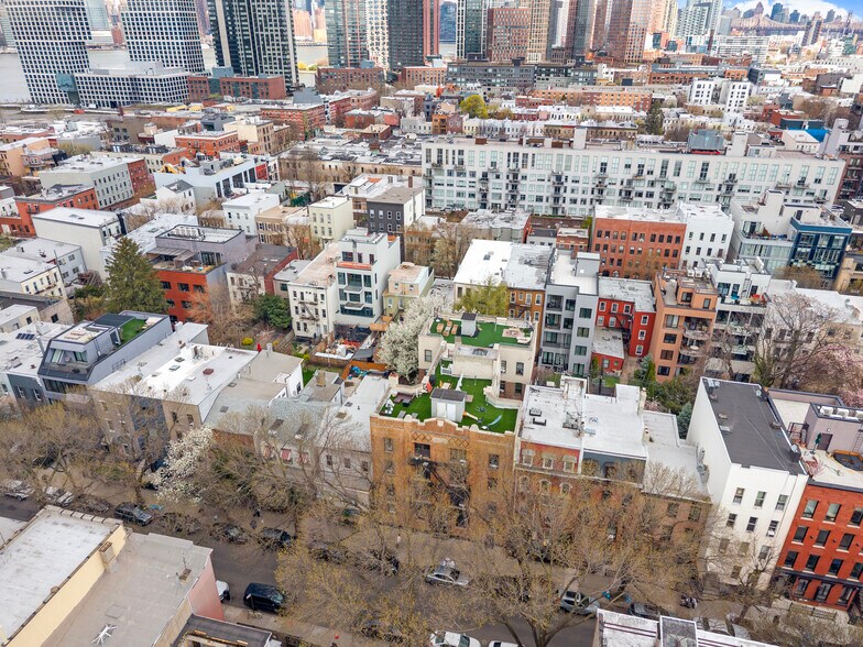 More Photos Of 93-95 India St, Brooklyn Apartments For Sale
