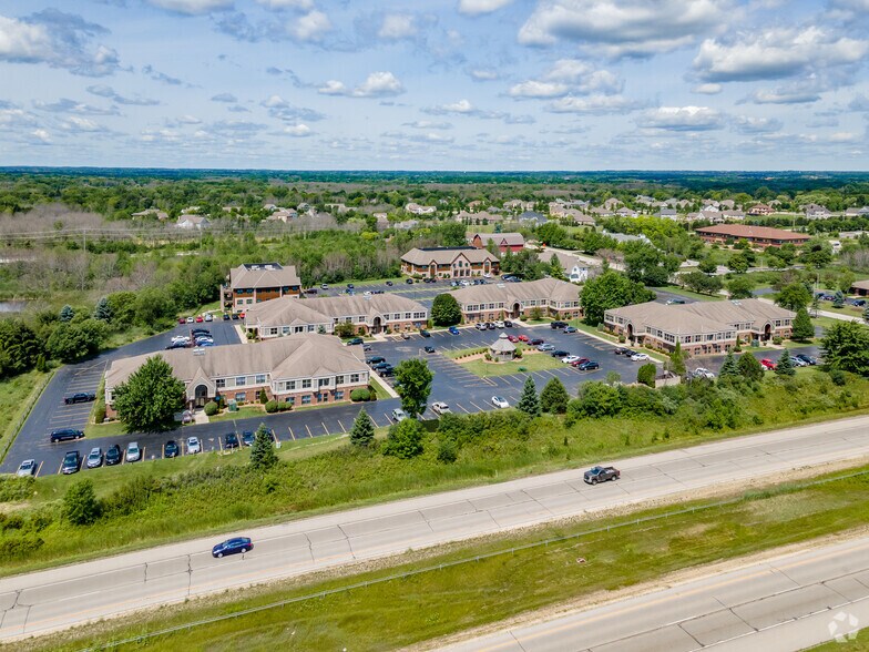 More Photos Of 1025 W Glen Oaks Ln, Mequon Medical For Lease