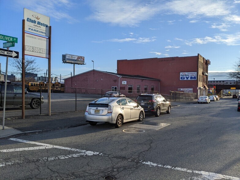 More Photos Of 16-18 Oliver, Newark Apartments For Sale