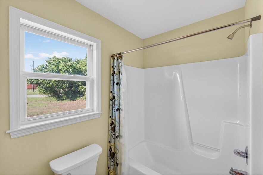 More Photos Of 1292 US 1 Byp S, Kittrell Office For Sale