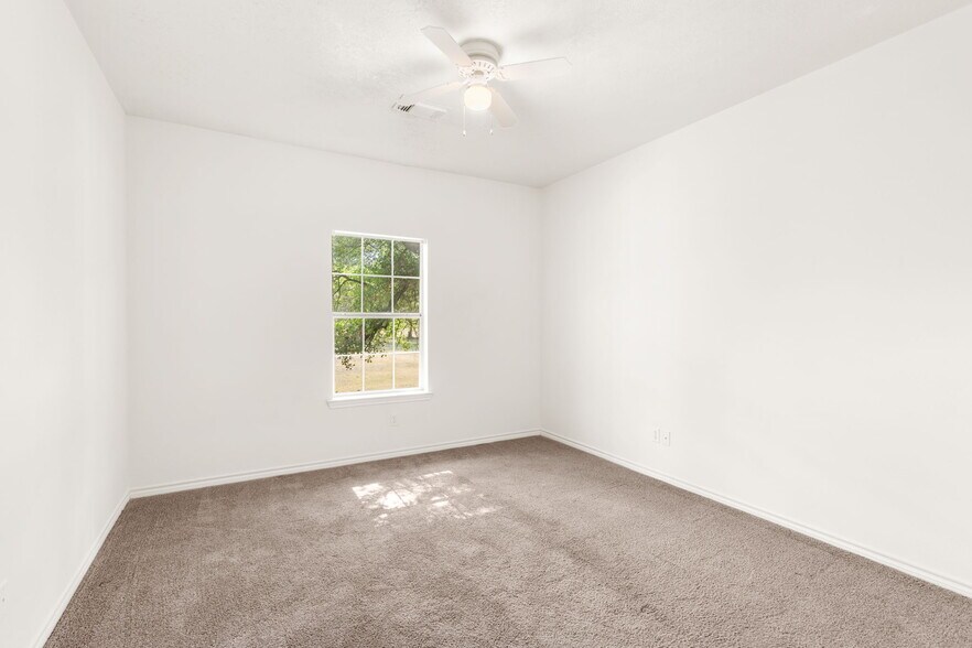 More Photos Of 2455 Montgomery Rd, Huntsville Apartments For Sale