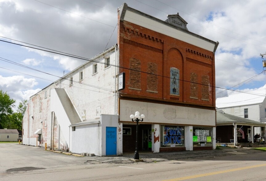 More Photos Of 6 N Limestone St, Jamestown Storefront For Sale