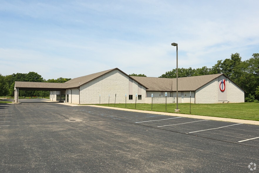 Primary Photo Of 6317 Old US 23, Fenton Religious Facility For Sale