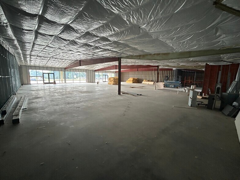 More Photos Of 3388-3400 Catlett Rd, Catlett Freestanding For Lease