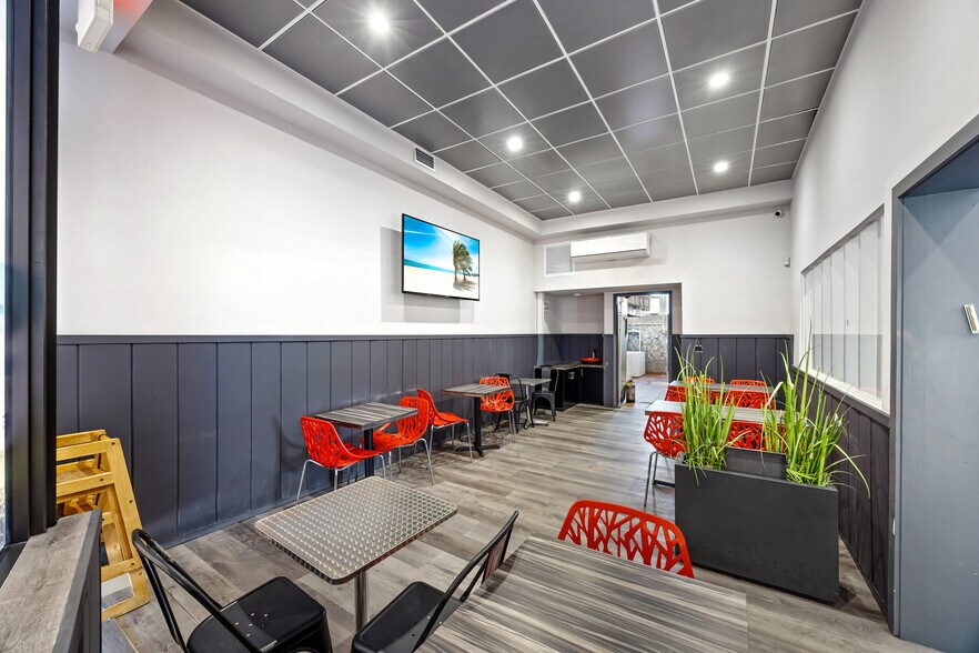 More Photos Of 225 95th St, Surfside Storefront For Lease